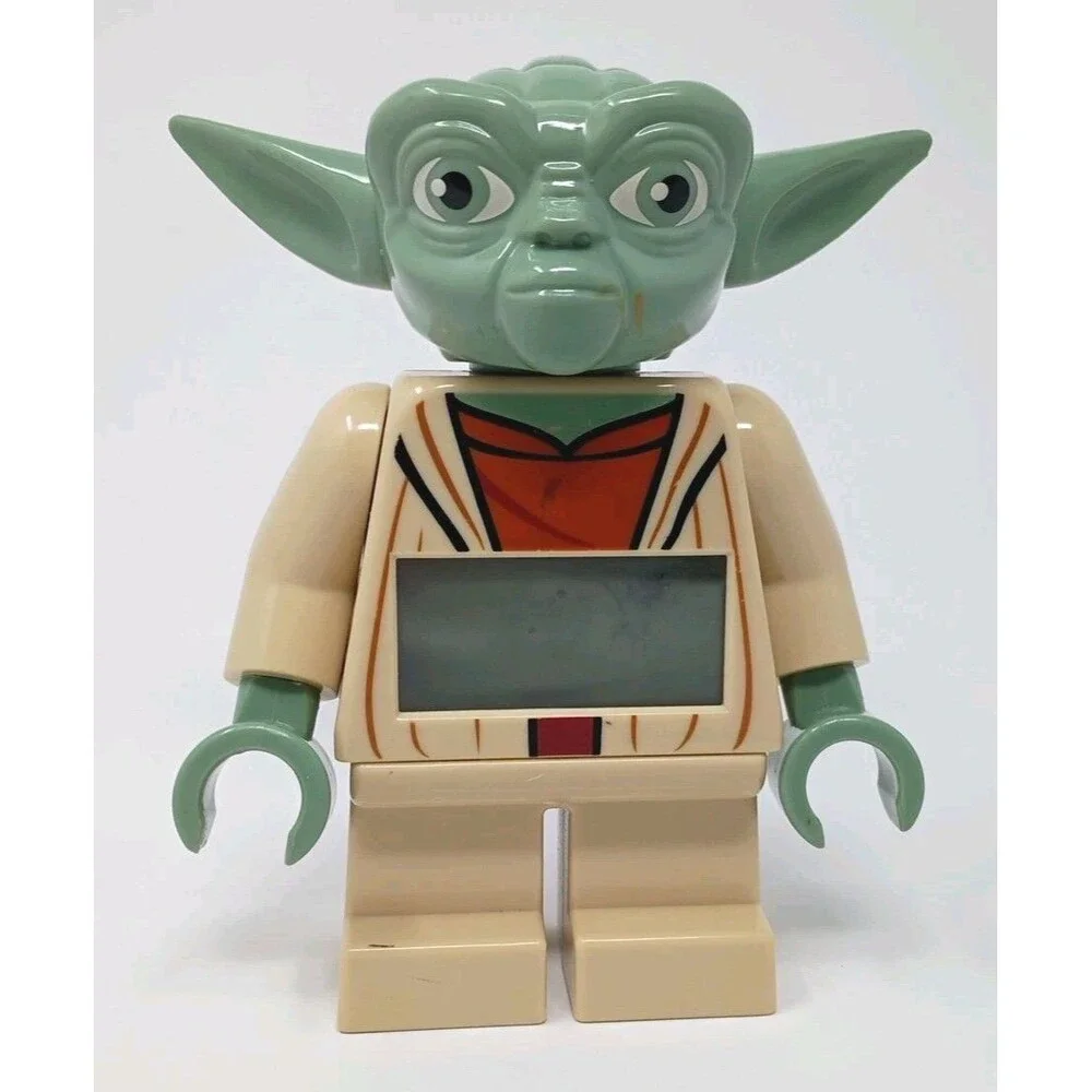 2010 LEGO Star Wars Yoda Mini Figure Digital Lighted Alarm Clock Jedi Master